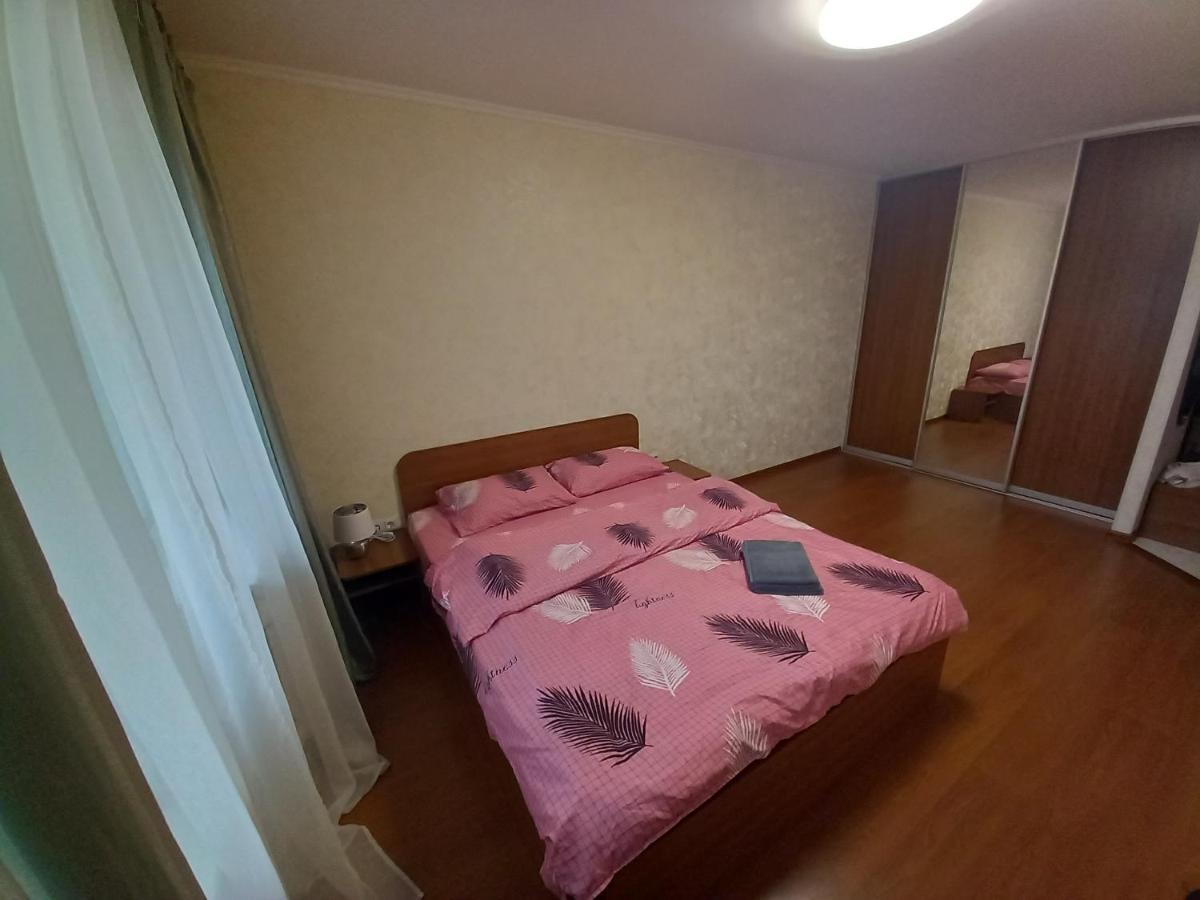 Apartment Darnitca キエフ エクステリア 写真